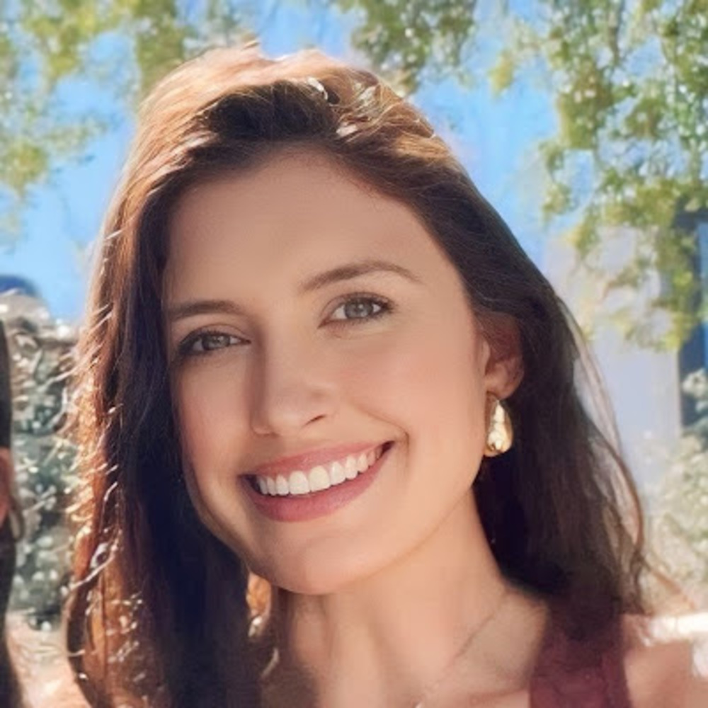 Meet your Posher, Valeria